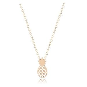 💲💲💲 price reduction!!dainty Pineapple necklace.